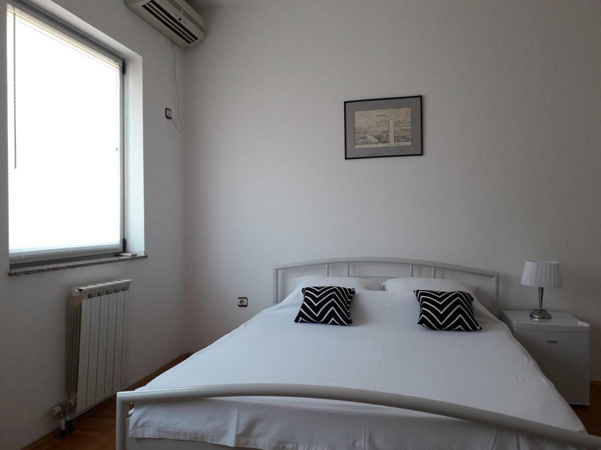 Apartman Dunja Ns 2 Novi Sad Exterior photo